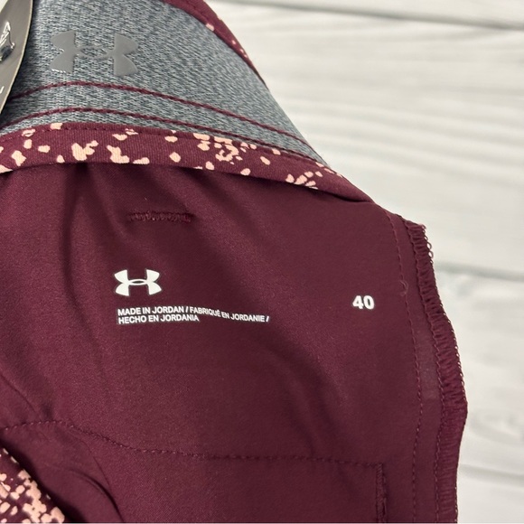 Under Armour Men’s Burgundy Printed Golf Shorts Size 40 NWT - Picture 11 of 14